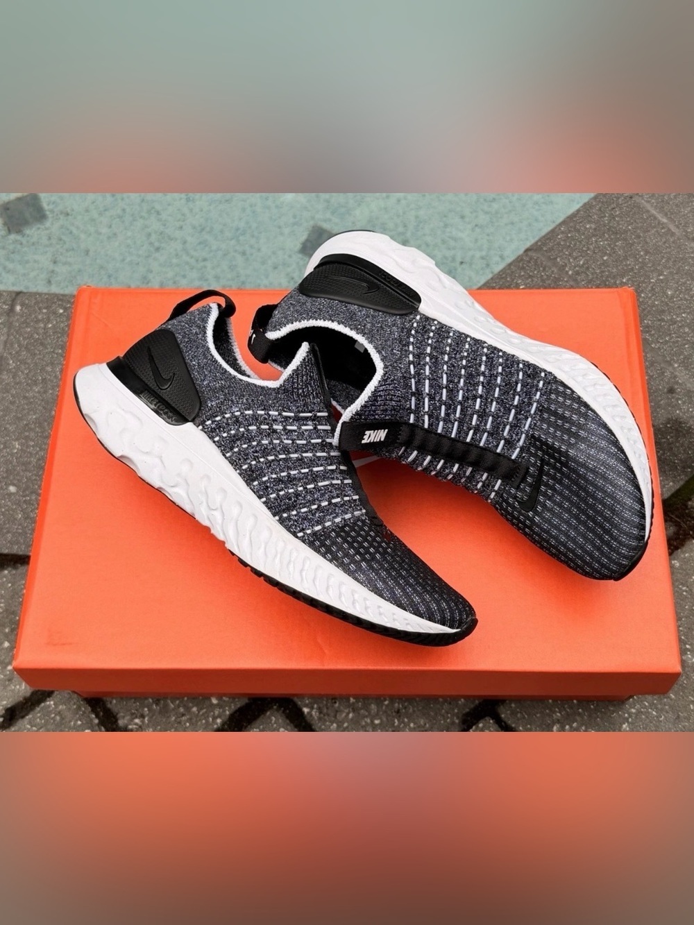 WOMEN’S NIKE REACT PHANTOM RUN FK 2 OREO BLACK WHITE CJ0280-002 SIZE 6W SNEAKERS
